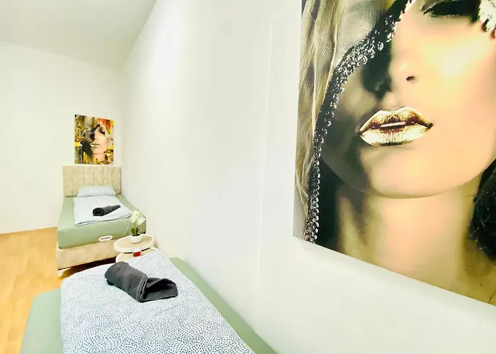דירה Comfortable 5br Shared Well Connected Location וינה