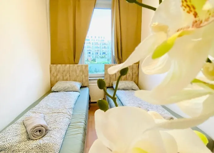 דירה Comfortable 5br Shared Well Connected Location וינה