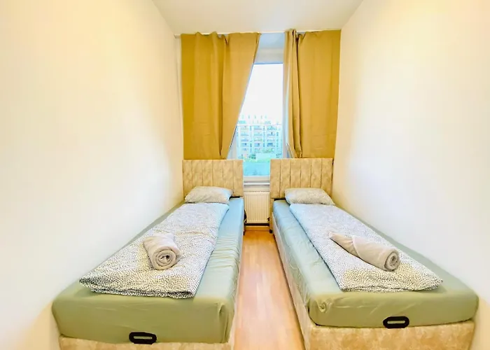 דירה Comfortable 5br Shared Well Connected Location וינה